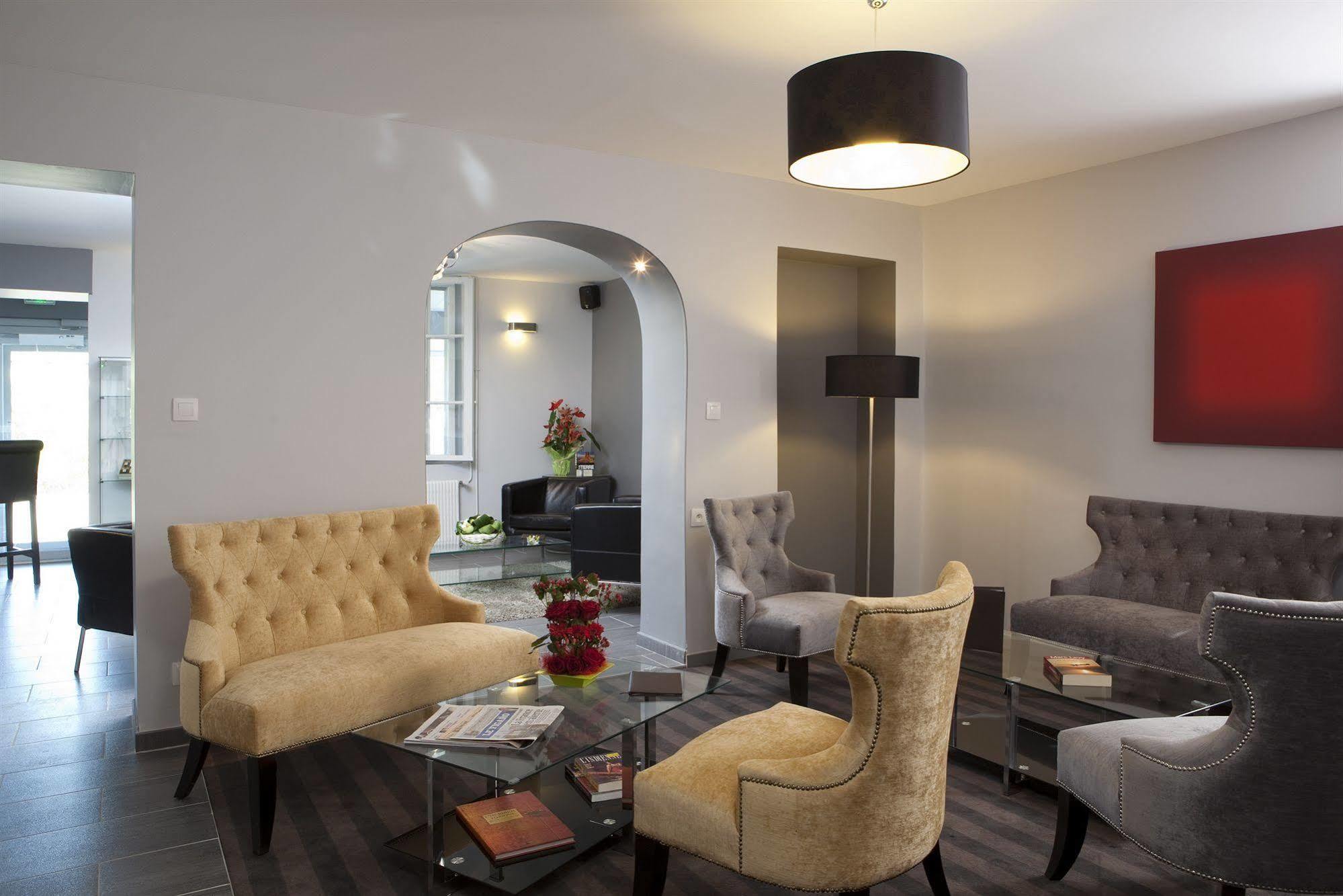 Contact Hotels Les Pierres Dorees Amberieux d'Azergues Bagian luar foto